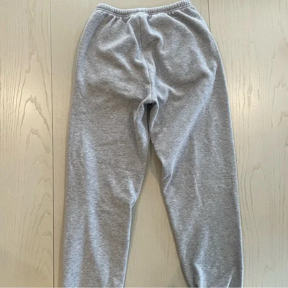 Skims Cotton Fleece Classic Jogger Sweatpants (Heather Grey) - Size S - Picture 8 of 8